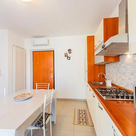 Guesthost - Your Dream In Awaits! Lejlighed *