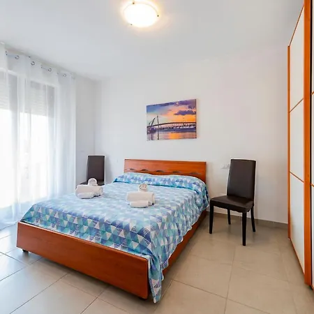 Guesthost - Your Dream In Awaits!