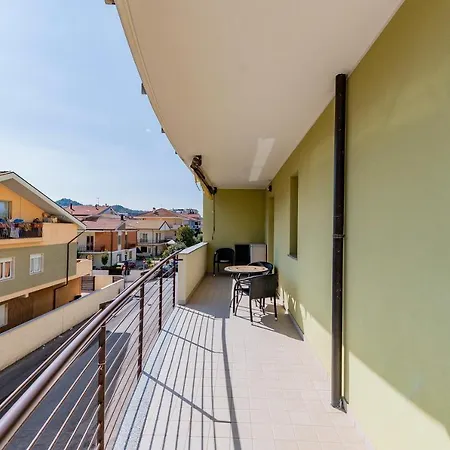 Guesthost - Your Dream In Awaits! Lejlighed Montesilvano Marina