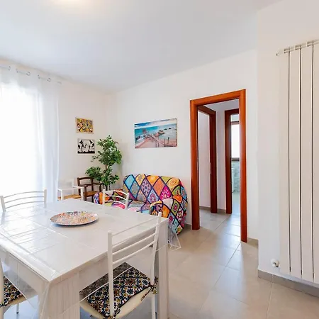 Guesthost - Your Dream In Awaits! Apartament
